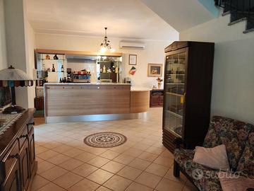 Agriturismo con uliveto a pochi km da Cagliari