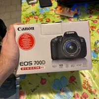 Canon 700D