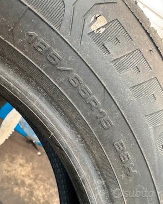 N.4 pneumatici goodyear 185/65 r15 88H