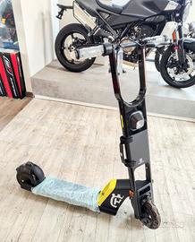Monopattino Elettrico Husqvarna SKUTTA