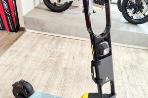 Monopattino Elettrico Husqvarna SKUTTA