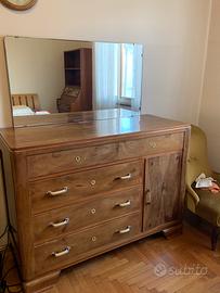 Cassettiera vintage con specchio