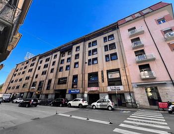 Appartamento con terrazzo in zona centrale