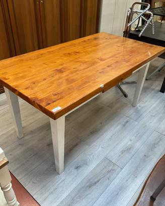 Tavolo in legno bicolore