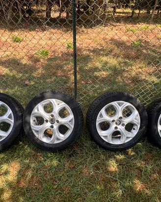 Cerchi in lega 16” Citroen + gomme
