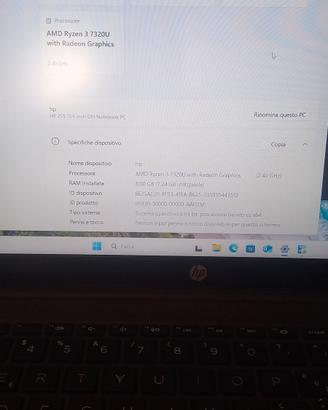 hp Nuovo 8 GB RAM amd ryzer 3 SSD 256 GB 