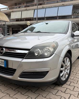 Opel Astra 1.7 CDTI 101CV 5 porte Cosmo