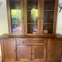 vetrinetta e credenza in legno massello
