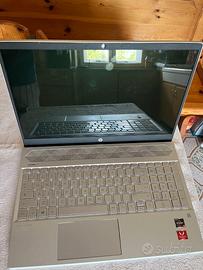 HP Pavilion 15 Ryzen 5  8 GB RAM SSD 256 GB