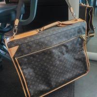 Louis Vuitton porta abiti 