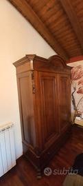 Armadio antico due ante in noce