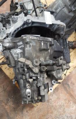 Cambio manuale 4x4 Honda CRV del 2007 2.2 n22a2