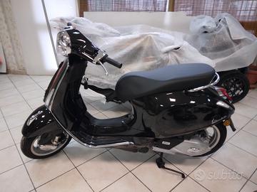 Vespa Primavera ABS 125, nero convinto, 2025, km0,