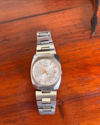 Orologio  vintage Seiko con movimento a 17 rubini