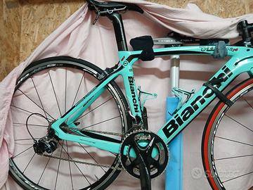 Bianchi Oltre XR4 rim