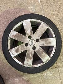 Pneumatici + Cerchi Ford da 16