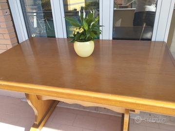 tavolo legno massello color noce mis: 140 x 86