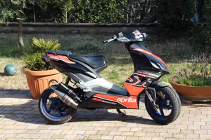 Aprilia sr 50 factory