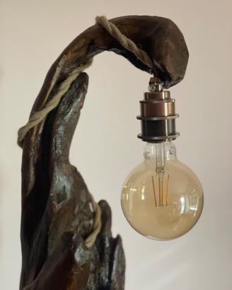 Lampada in legno di recupero
