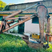 Trattori OM 715 DT 4x4 con Escavatore