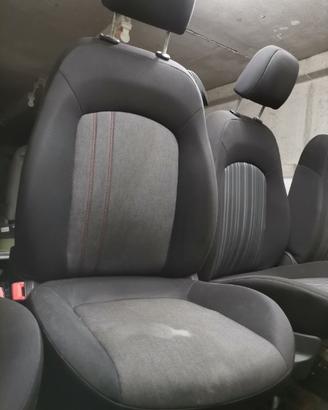 Sedile anteriore sx FIAT GRANDE PUNTO del 2013