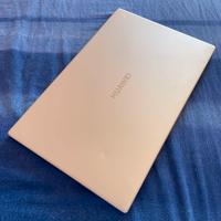 Huawei MateBook D15 con AMD Ryzen 5 3500U