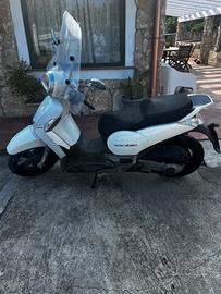 Scarabeo 300 sport