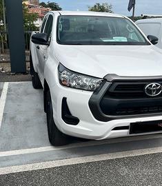 Toyota Hilux 2.4 D-4D Extra Cab 4WD 2023-35000 km