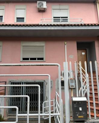 Villetta vicino Maugeri e Parco delle Terme