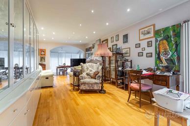 VILLA SINGOLA A TREZZANO SUL NAVIGLIO