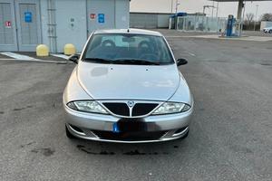 Auto lancia y elefantino 113.000 km benzina