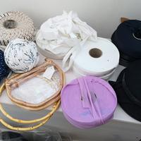 lotto fettuccia, fondi e manici per borse 