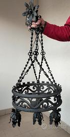 lampadario in ferro battuto