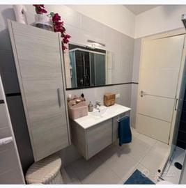 Mobile bagno sospeso + specchio