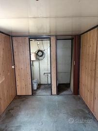 Container