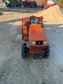 Trattore kubota bultra ZB-15