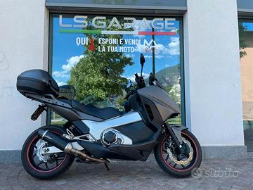 Honda Integra 750
