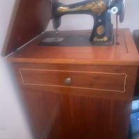 Macchina da cucire singer completa di mobile