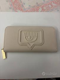Portafoglio nuovo Chiara Ferragni colore panna