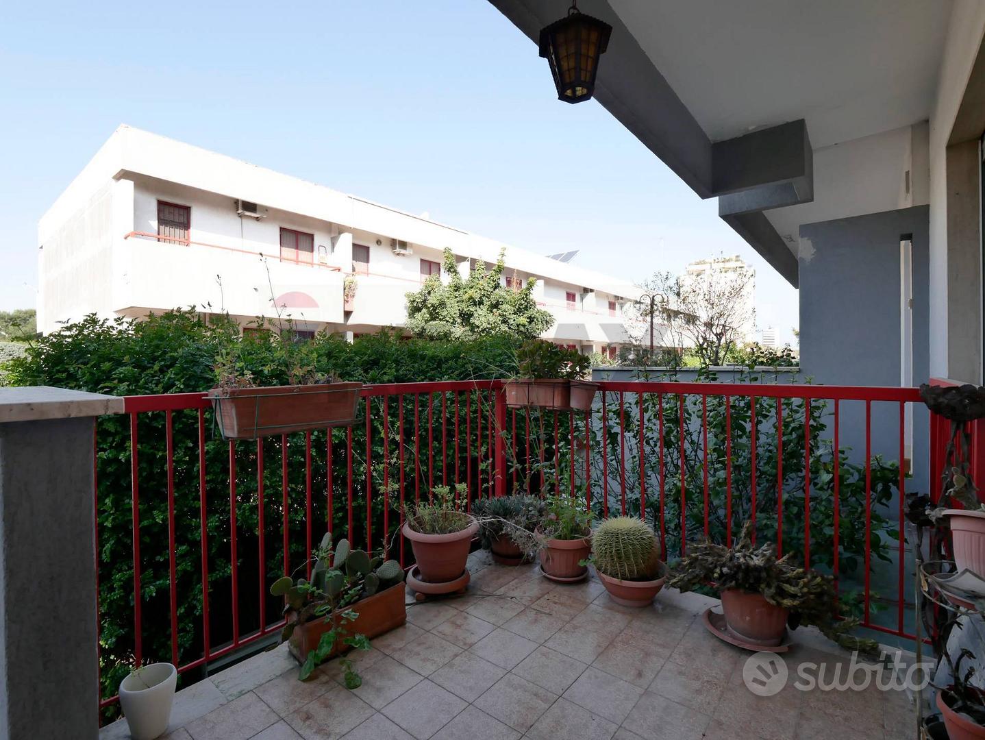 Villa a schiera - Bari - Vista 3