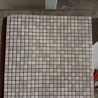 Mosaico su rete grigio Appiani