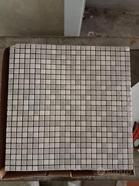 Mosaico su rete grigio Appiani