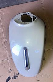 Parafango piaggio vespa gts 310 usato