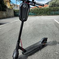 Monopattino elettrico Xiaomi Electric Scooter 4Pro