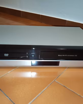 Lettore combinato VHS +DVD LG V190