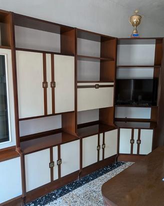 Mobile soggiorno in noce anni '70