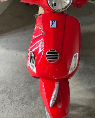 Vespa primavera 50 funzionante-incidentata-amatori