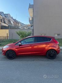 Ford Fiesta 6ª Serie 1.4 GPL € 2000 anno 2009