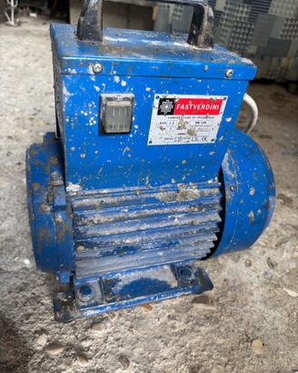 vibratore per cemento completo