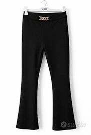 Pantalone nero con dettaglio catena